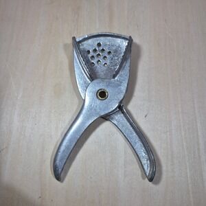 Vintage Cast Aluminum Handheld Citrus Squeezer Manual Lemon Lime Wedge Juicer